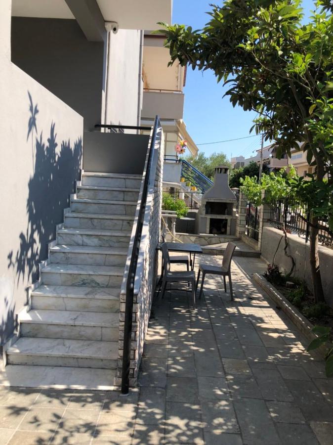 Glykanisos Suites Nea Peramos  Exterior photo